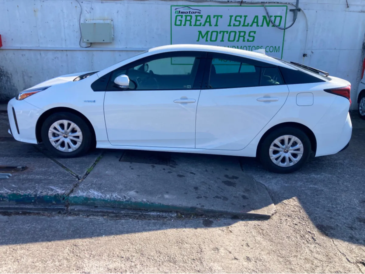 Toyota Prius 1.8i HYBRID PETROL AUTOMATIC - Image 4