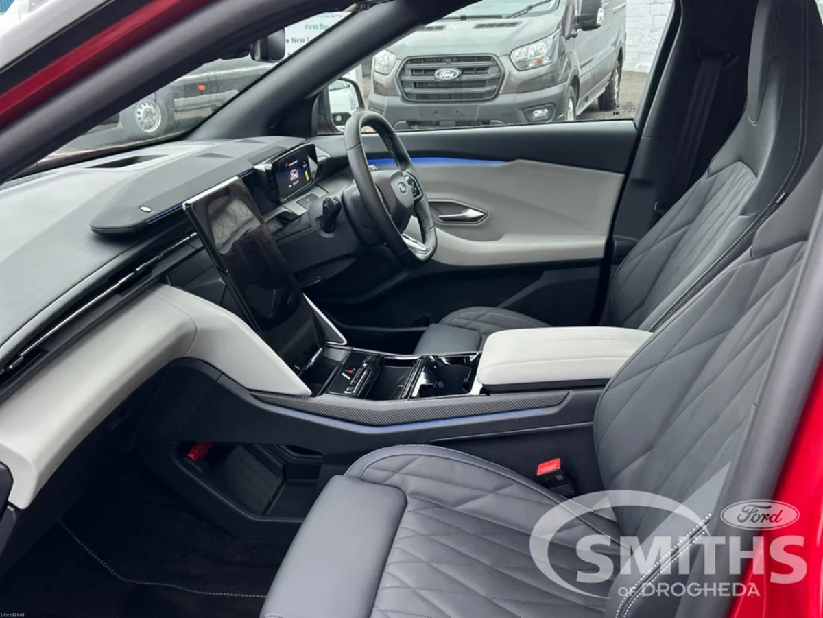 Ford Capri PREMIUM RWD 77kWh - Image 4