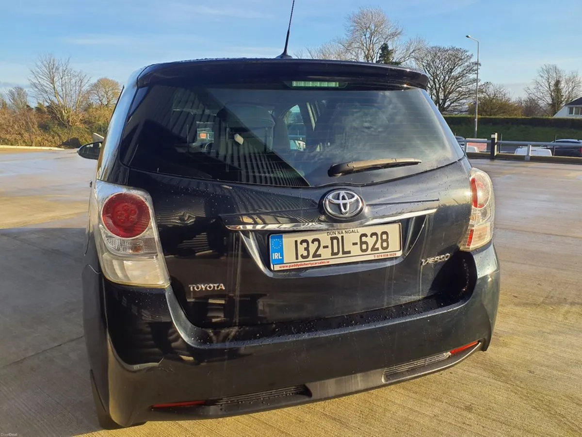 Toyota Verso Icon (126BP) 2.0 5DR - Image 4