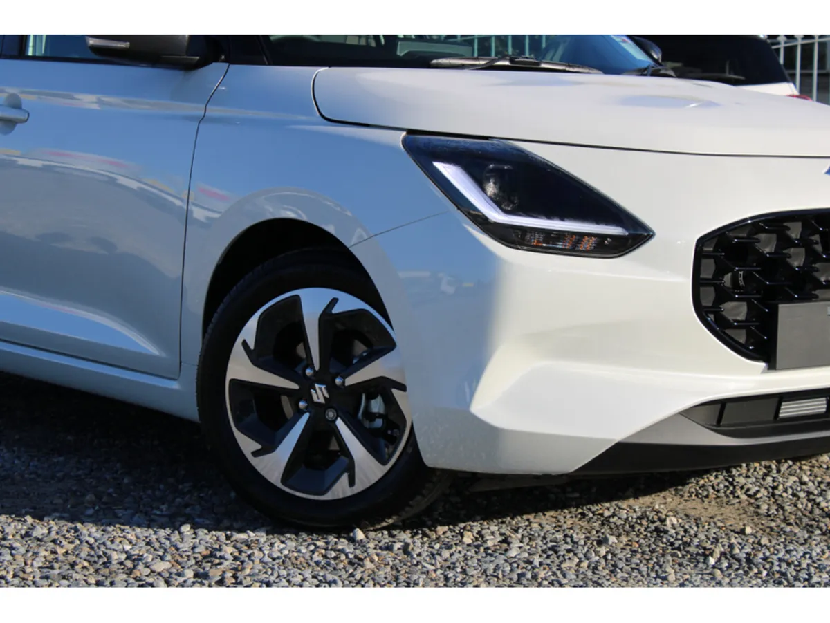 Suzuki Swift 1.2 Ultra Auto *Two Tone* *10 Year Wa - Image 3