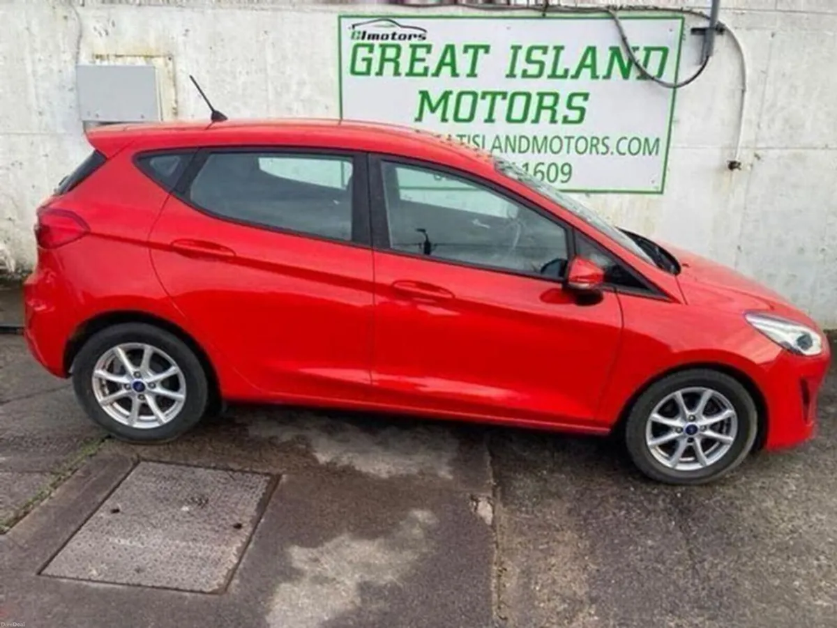 Ford Fiesta 1.0 Petrol Zetec manual - Image 5