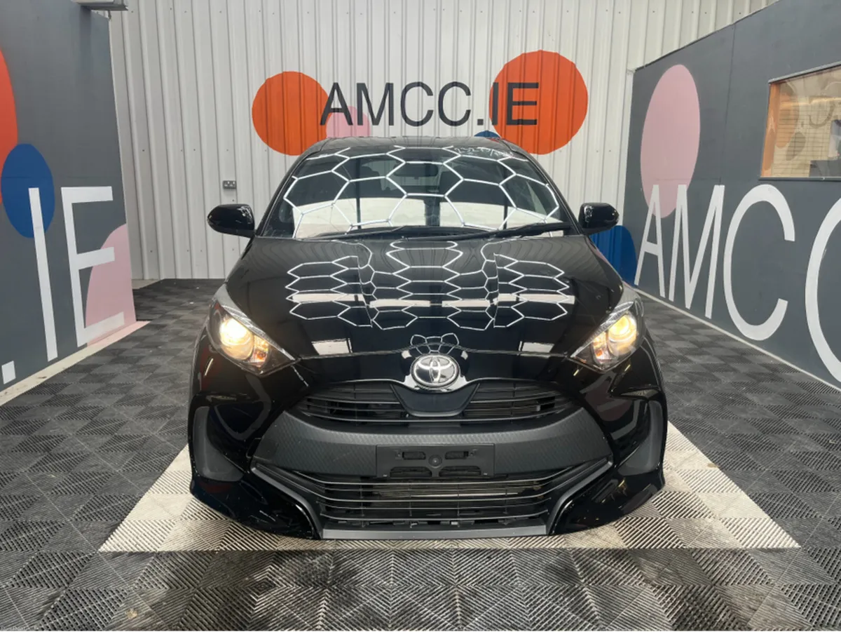 Toyota Yaris YARIS AUTOMATIC 1.0 PETROL / 34K KMS - Image 2