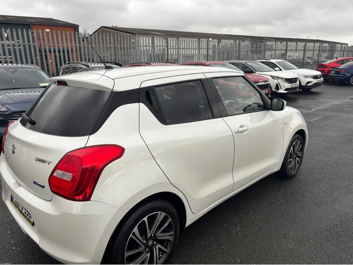 Suzuki Swift 1.2 DUALJET HYBRID SZ-L 5DR Finance A - Image 4