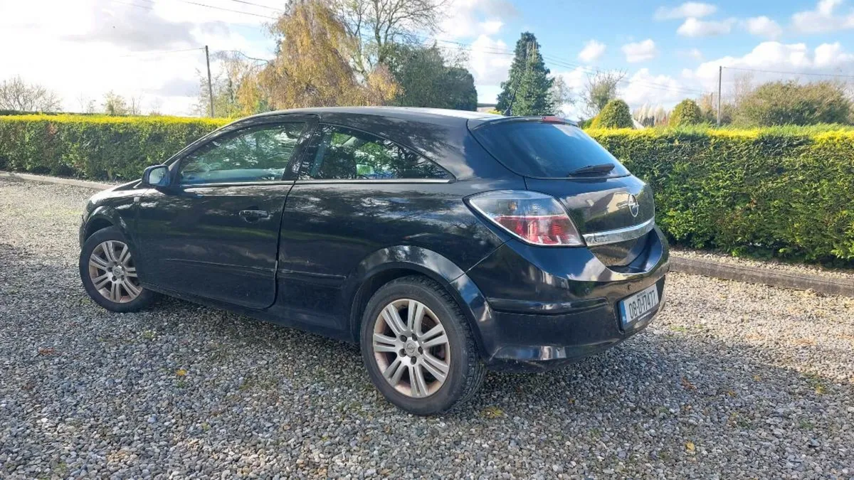 Opal Astra - Image 3