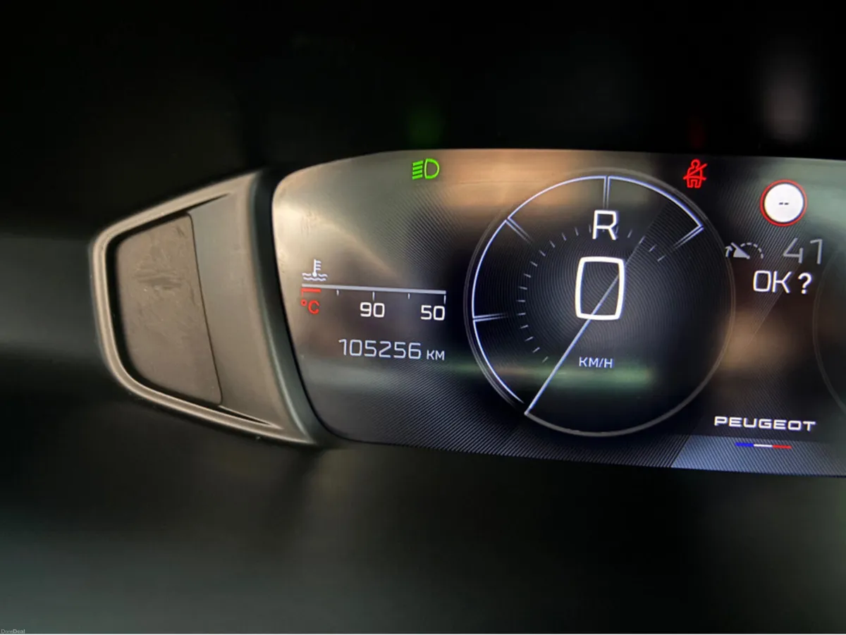 Peugeot 308 ACTIVE PACK 1.5 HDI AUTO 1 130 4 Finan - Image 4