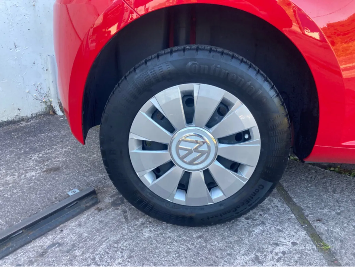 Volkswagen up! 1.0i Petrol Automatic 3DR - Image 6