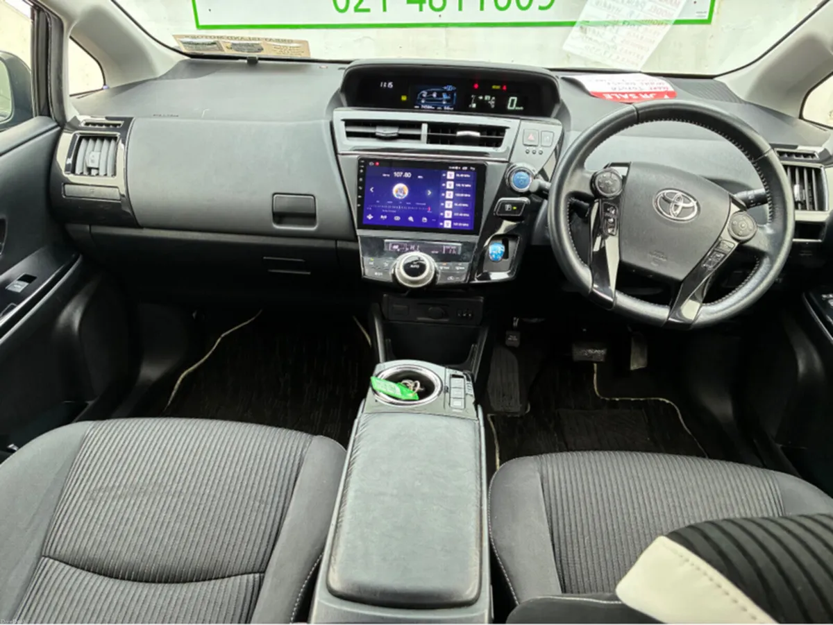 Toyota Prius 1.8i 5 SEATS HYBRID PETROL - Image 6