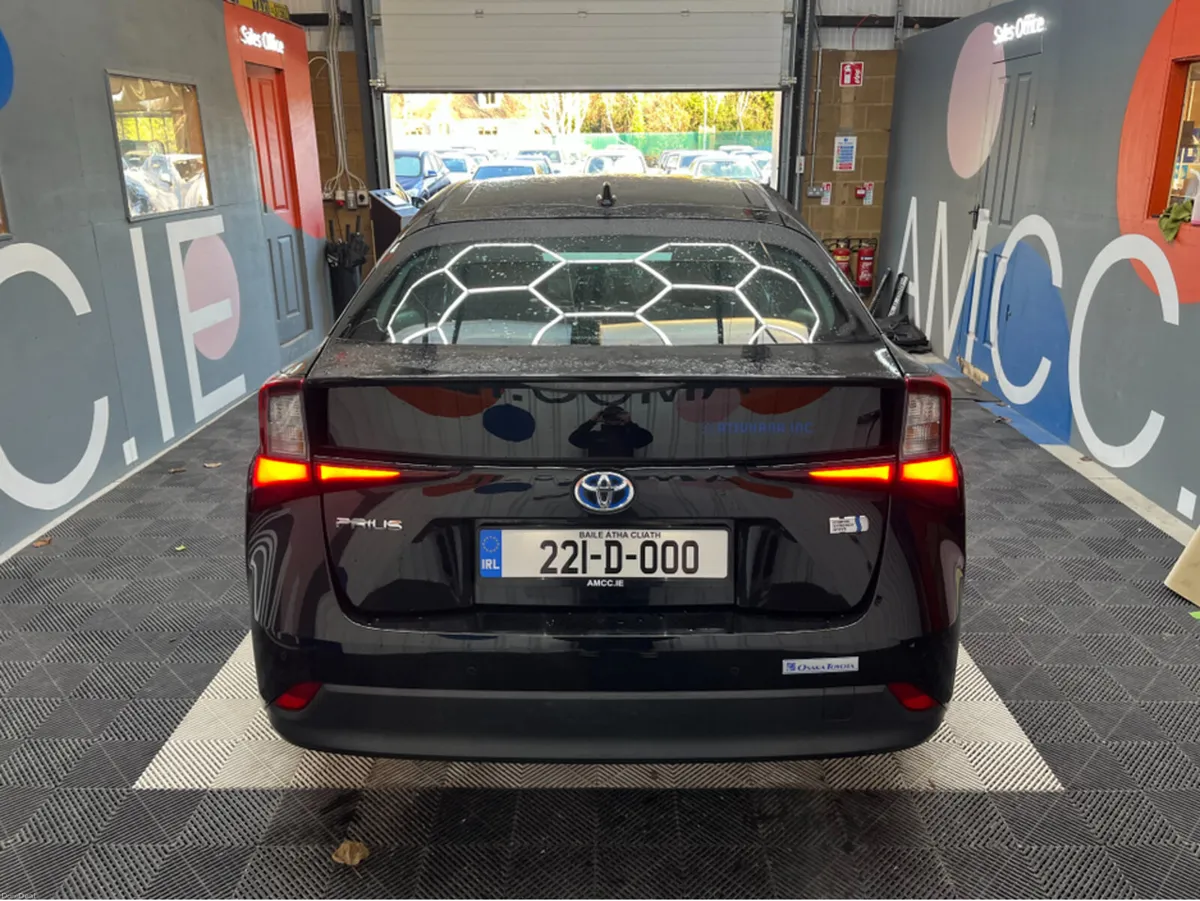 Toyota Prius 2022 TOYOTA PRIUS 1.8L HYBRID / 92K K - Image 3