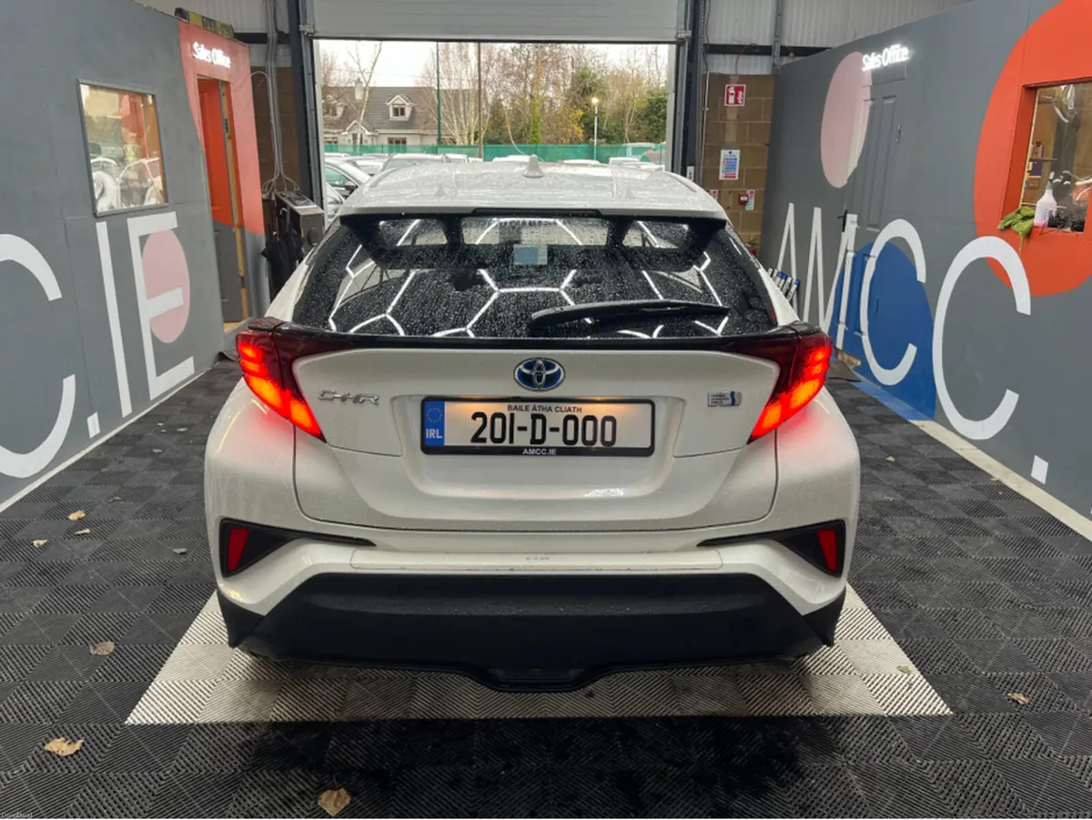 Toyota C-HR ONLY €22950! 2020 TOYOTA C-HR 1.8L HYB - Image 3