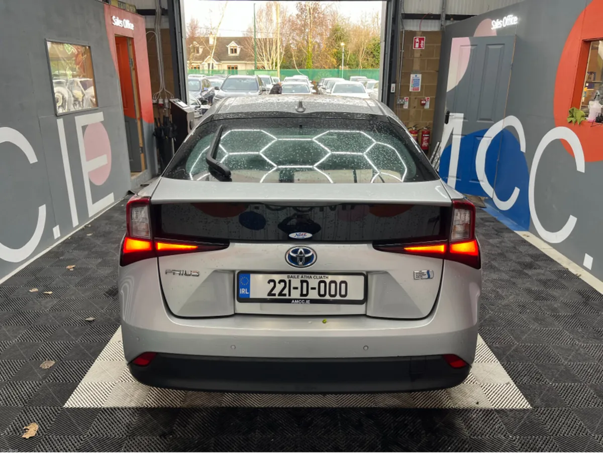 Toyota Prius €21950 2022 TOYOTA PRIUS 1.8L HYBRID - Image 3