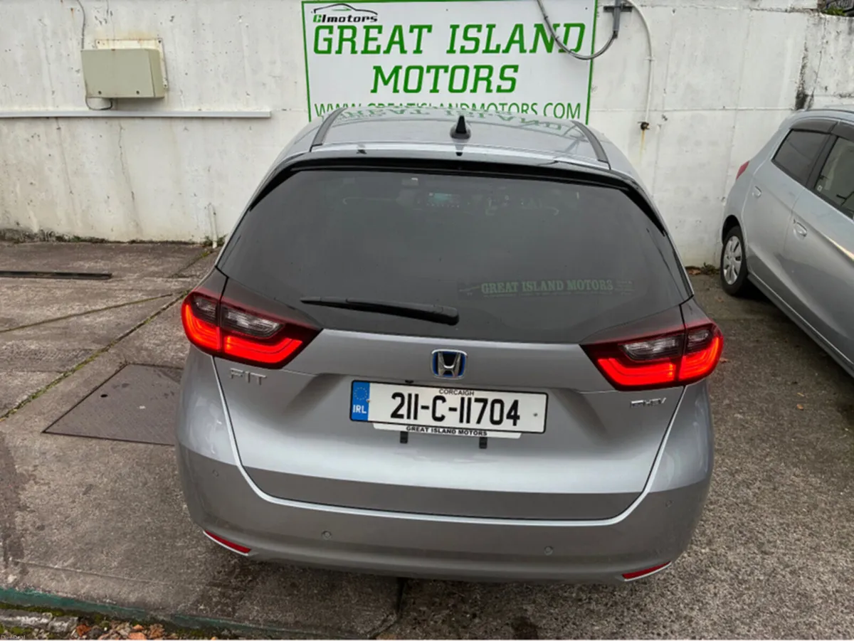 Honda Fit 1.5i Petrol Hybrid Automatic - Image 2