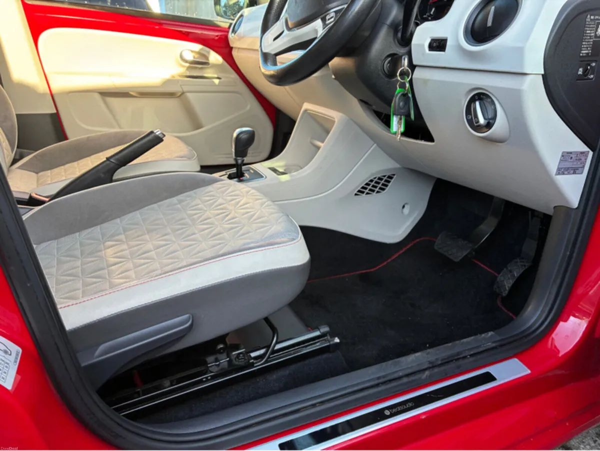 Volkswagen up! 1.0i BEATS Petrol Automatic - Image 6