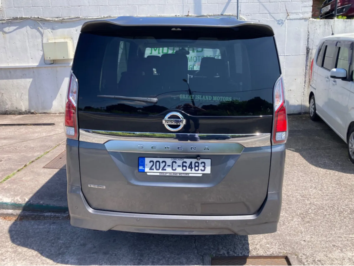 Nissan Serena 2.0i HYBRID 8 SEATER PETROL AUTOMATI - Image 5