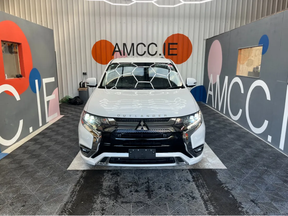 Mitsubishi Outlander €22950! OUTLANDER 2.4 HYBRID - Image 2