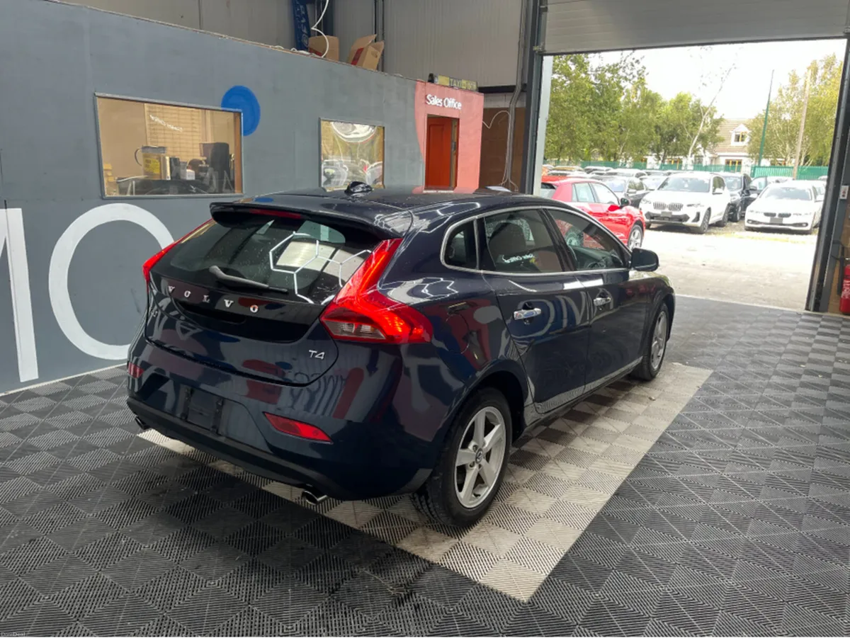 Volvo V40 €11950! 2014 VOLVO V40 AUTOMATIC 1.6L PE - Image 6