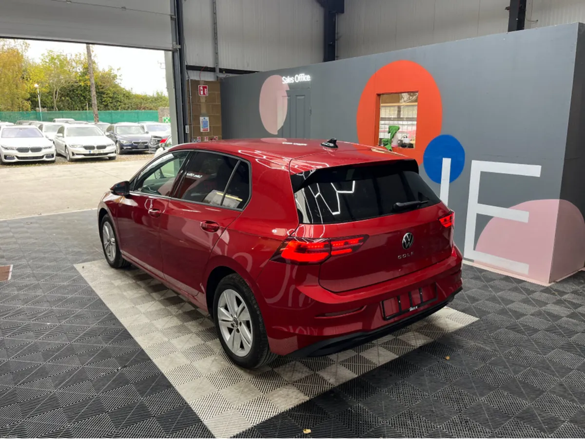 Volkswagen Golf ONLY €30950! 2023 VOLKSWAGEN GOLF - Image 4