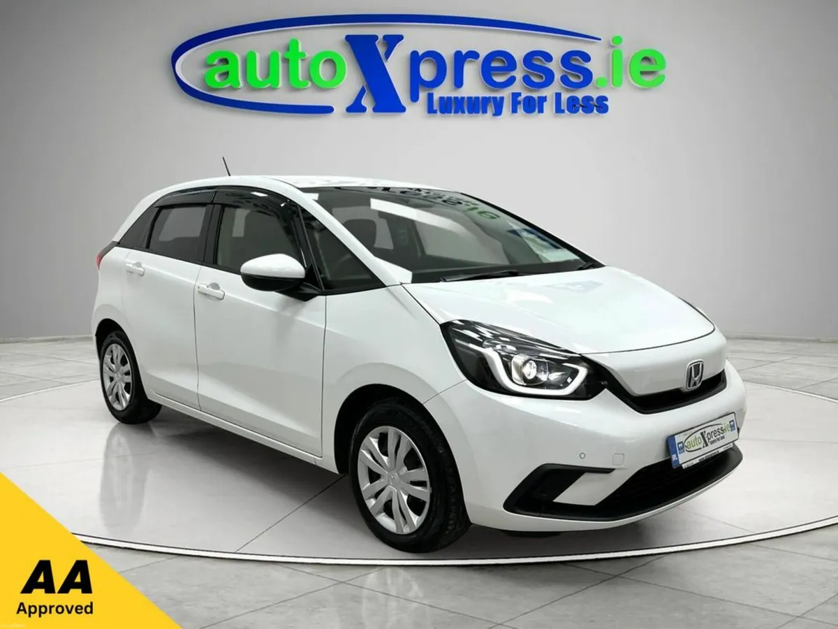 Honda Fit 1.5 Automatic, Reversing camera - Image 1