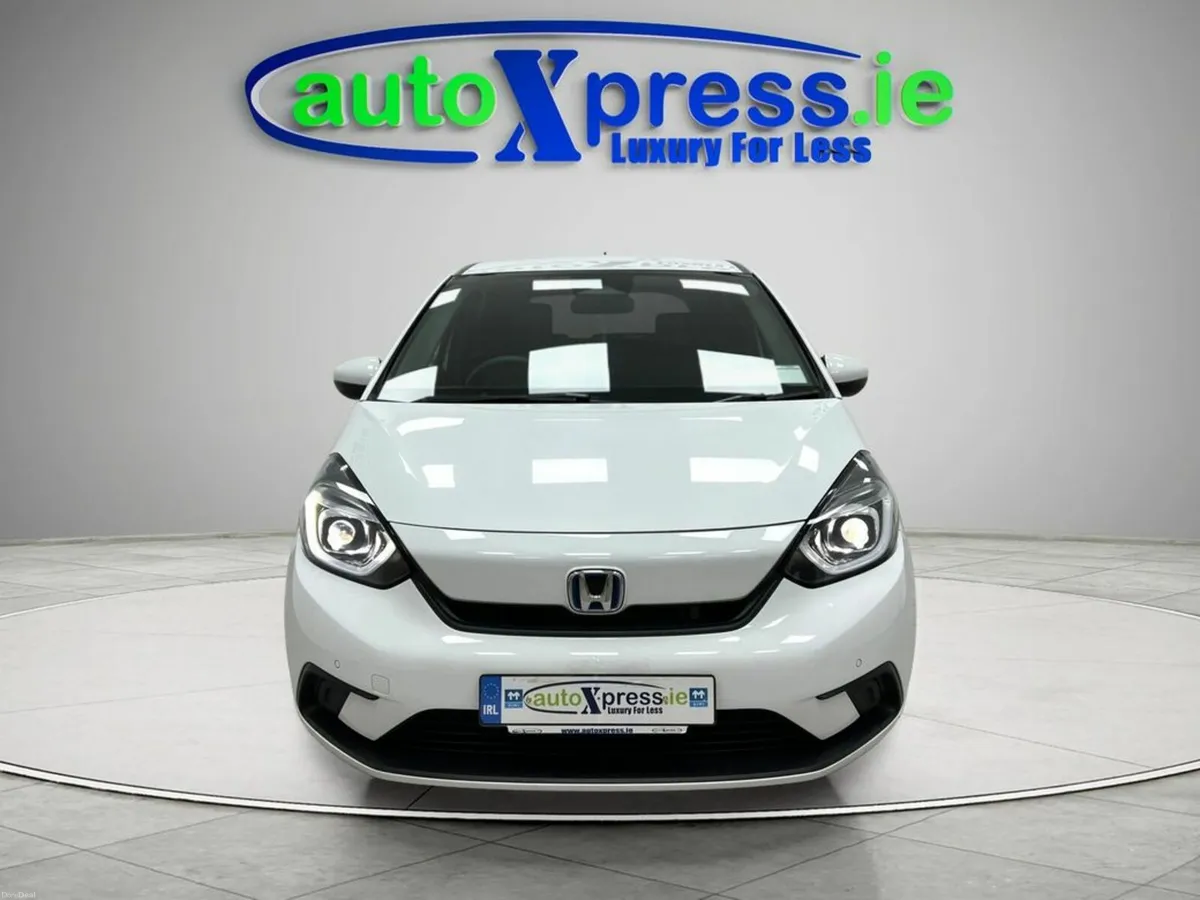 Honda Fit 1.5 Automatic, Reversing camera - Image 3