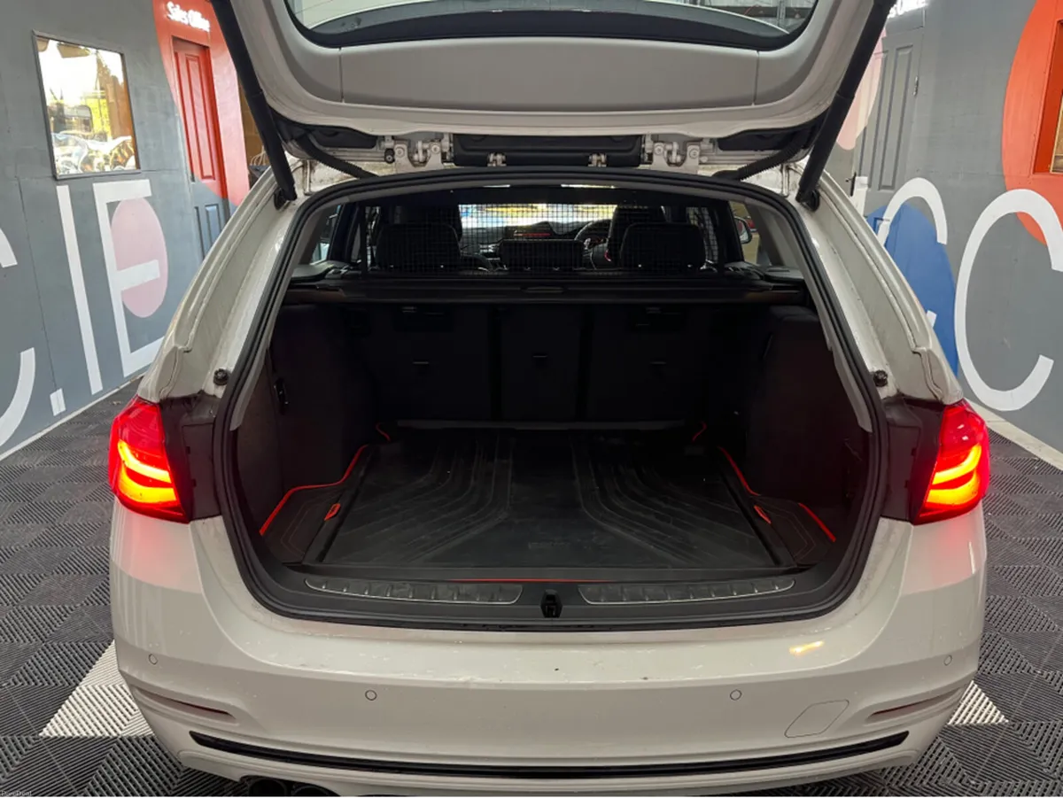 BMW 3-Series ONLY €19950! 2018 3 Series 320d Autom - Image 4