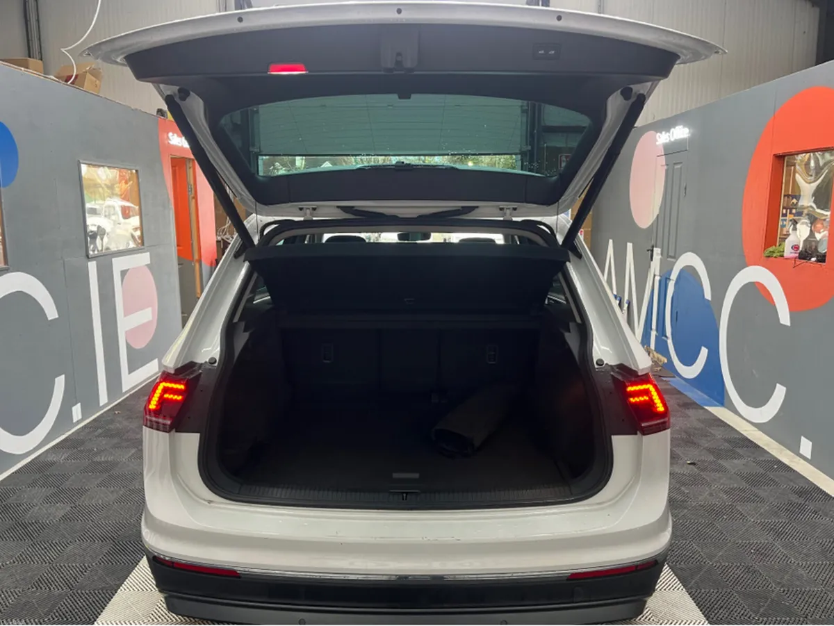 Volkswagen Tiguan €30950! 2020 VW Tiguan 2.0 TDI A - Image 3