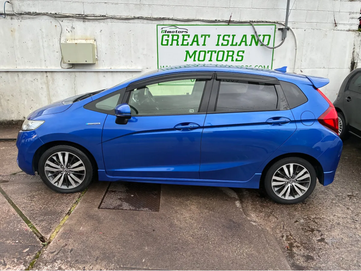 Honda Fit 1.5i Petrol Hybrid Automatic S Model - Image 3