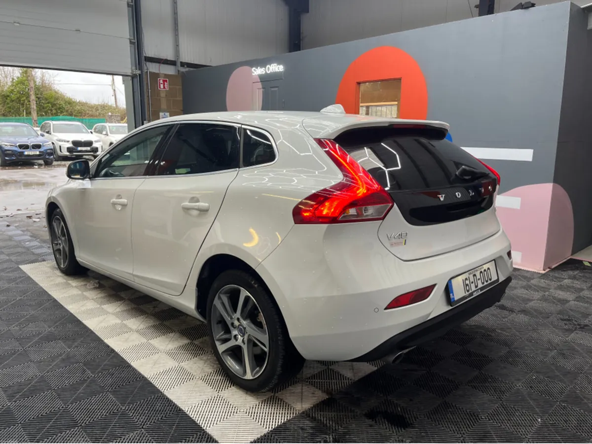 Volvo V40 €13950! 2016 VOLVO V40 AUTOMATIC / REVER - Image 4