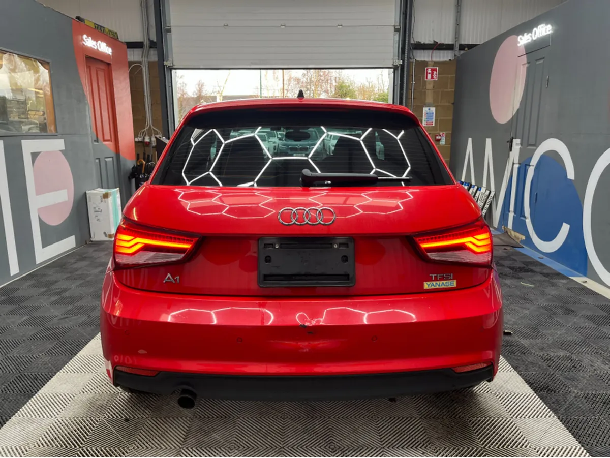 Audi A1 €16950! 2017 AUDI A1 TFSI 1.0 AUTOMATIC - Image 3