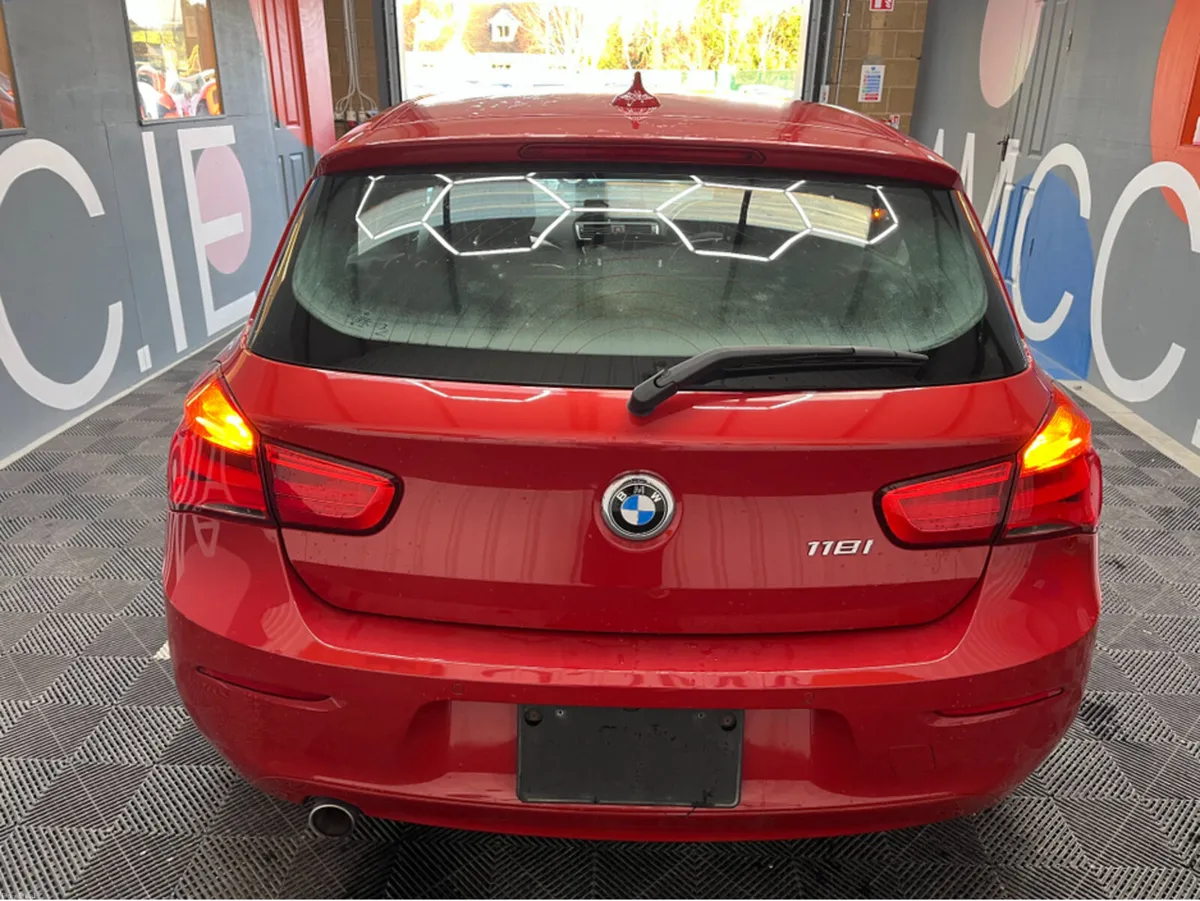 BMW 1-Series €14950! 2016 BMW 118i 1.5 AUTOMATIC / - Image 3