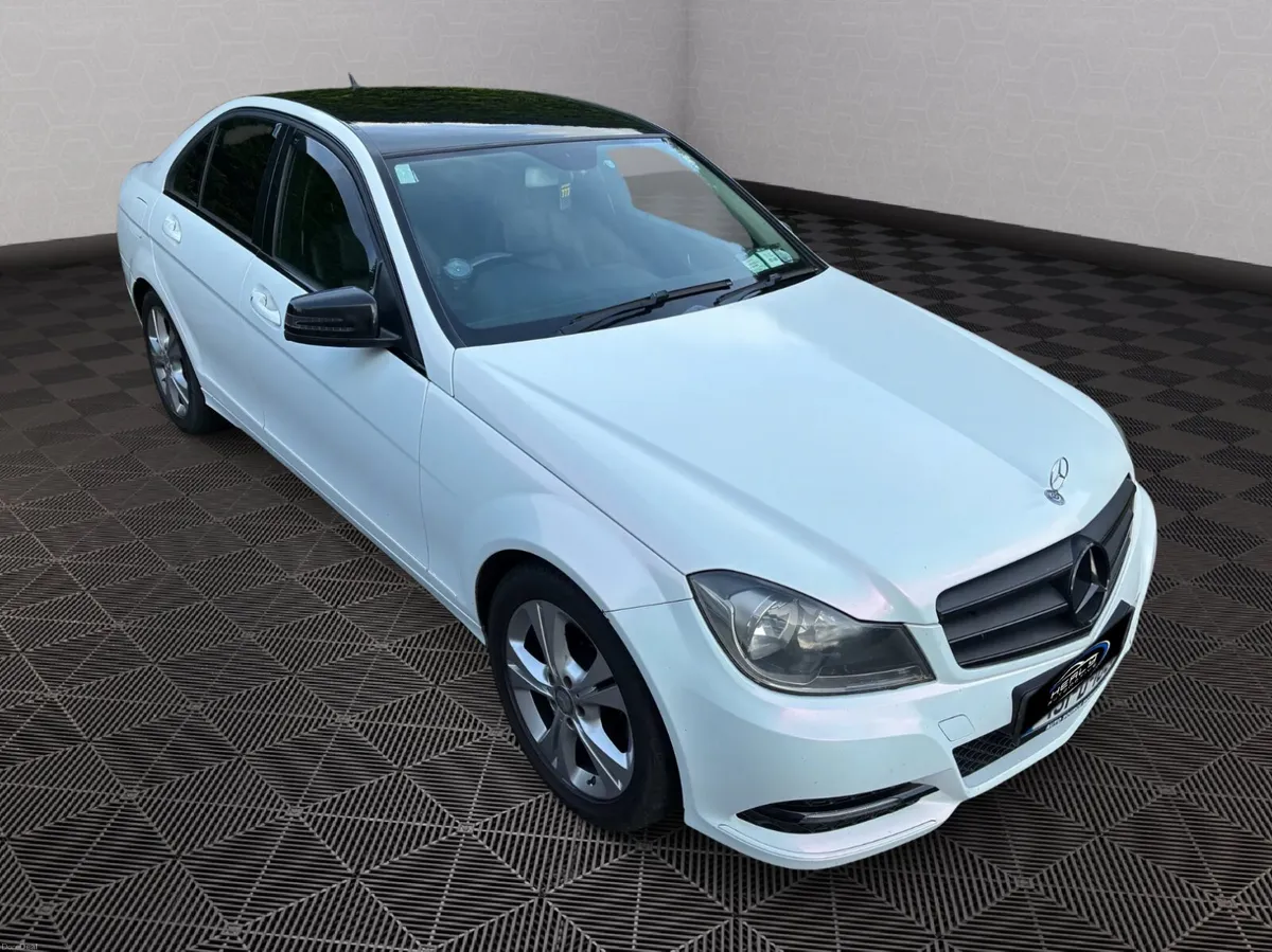 Mercedes-Benz C-Class *NCT 07-26* - Image 4