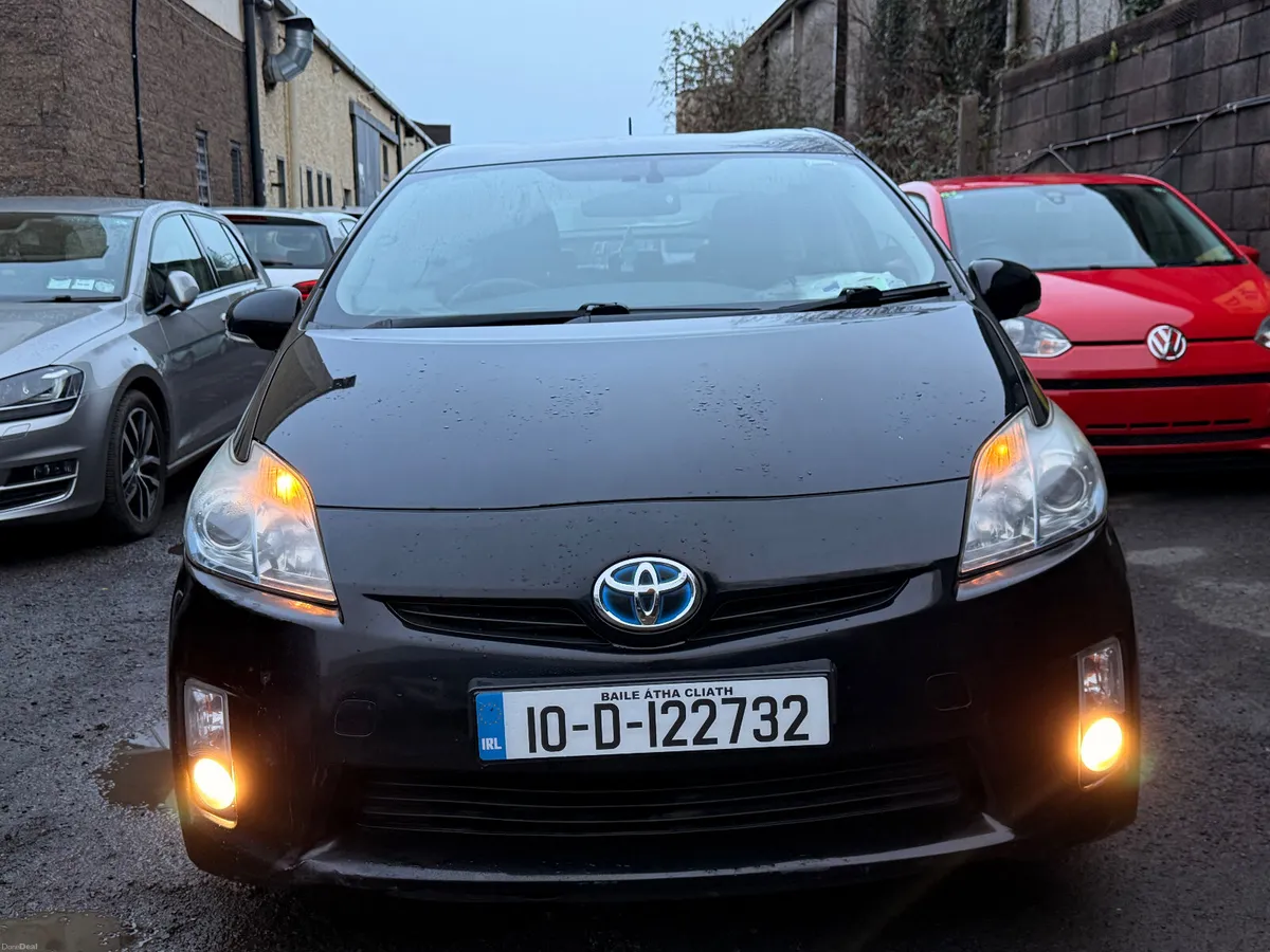 Toyota Prius 2010 hybrid with Nct - Image 2