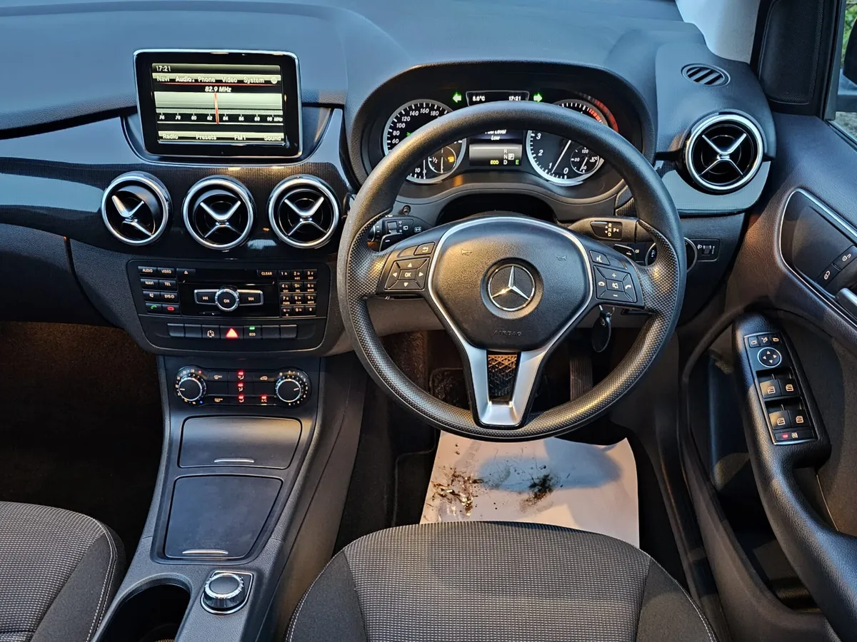 Mercedes-Benz B-Class 2014 low miles €8990 - Image 5