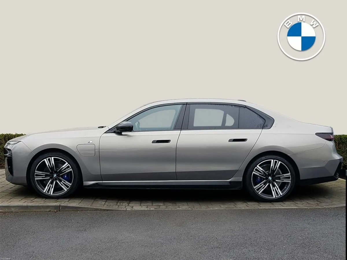 BMW 7-Series 750e M Sport Pro - Image 3
