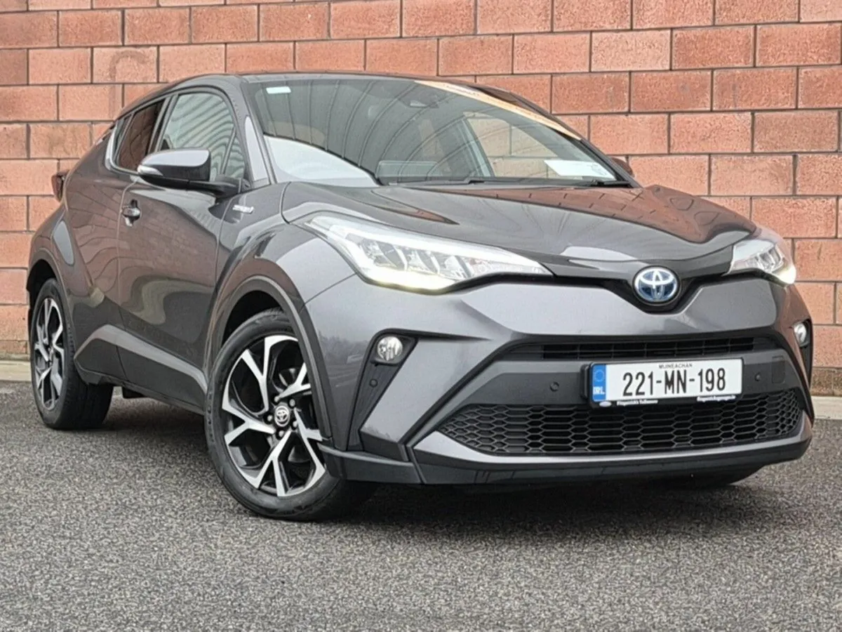 Toyota C-HR Hybrid Sport. - Image 1