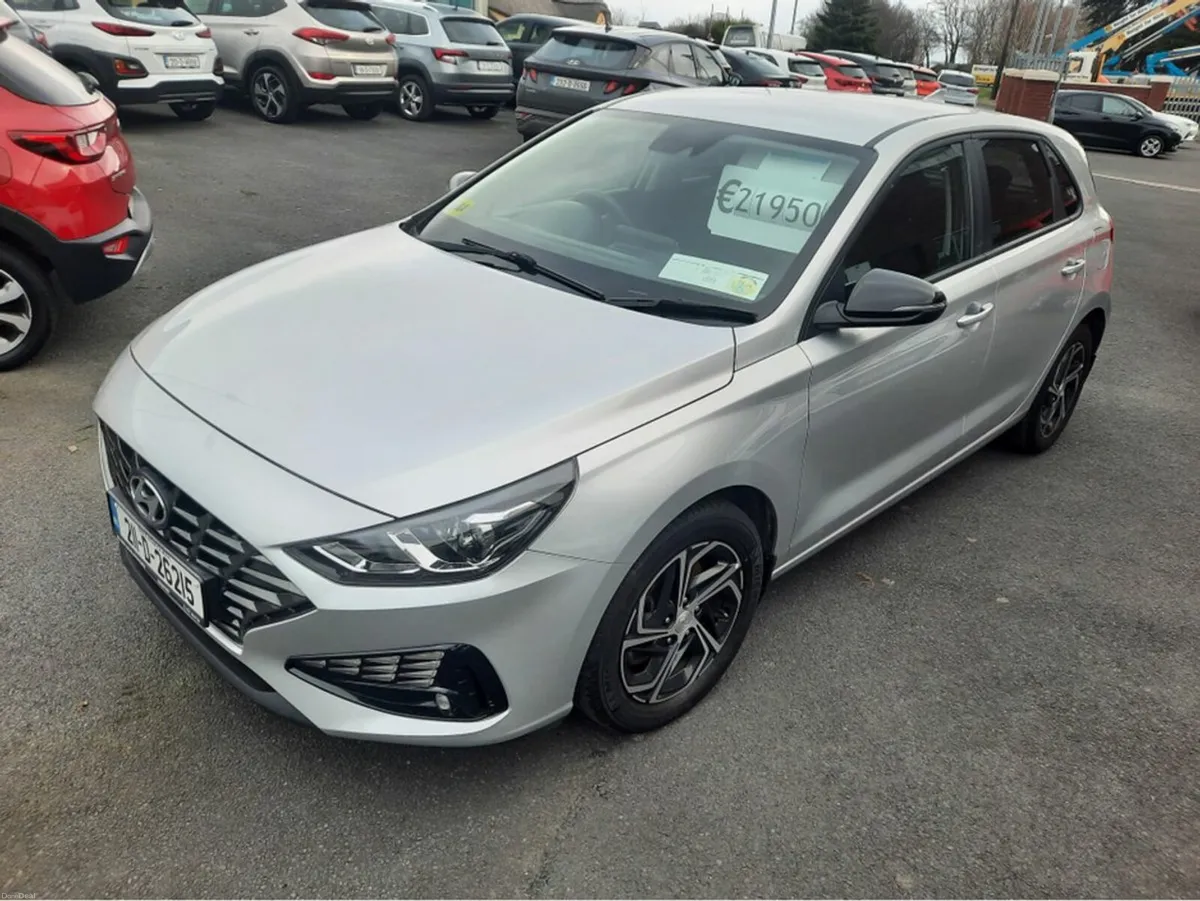 Hyundai i30 I 30 DELUXE 5DR PETROL - Image 2