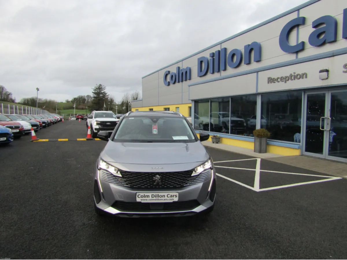 Peugeot 3008 ALLURE PREMIUM PLUS ***LOW KMS*** - Image 4