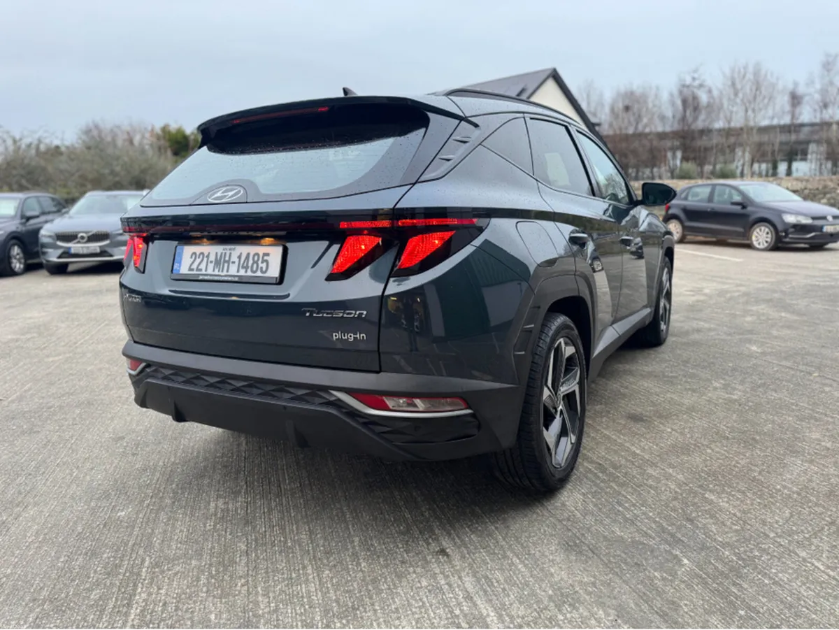Hyundai Tucson EXECUTIVE 4WD 5DR AUTO - Image 4