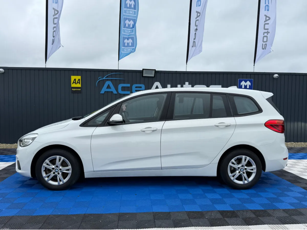 BMW 2-Series SPORT - 2.0L DIESEL - 7 SEATS - AUTO - Image 4
