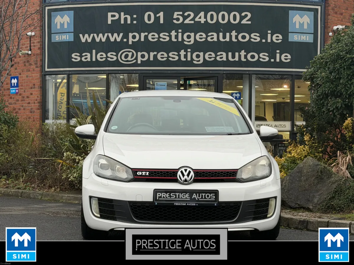 Volkswagen Golf 2.0 GTI- PETROL AUTO ONLY 48000 KL - Image 2