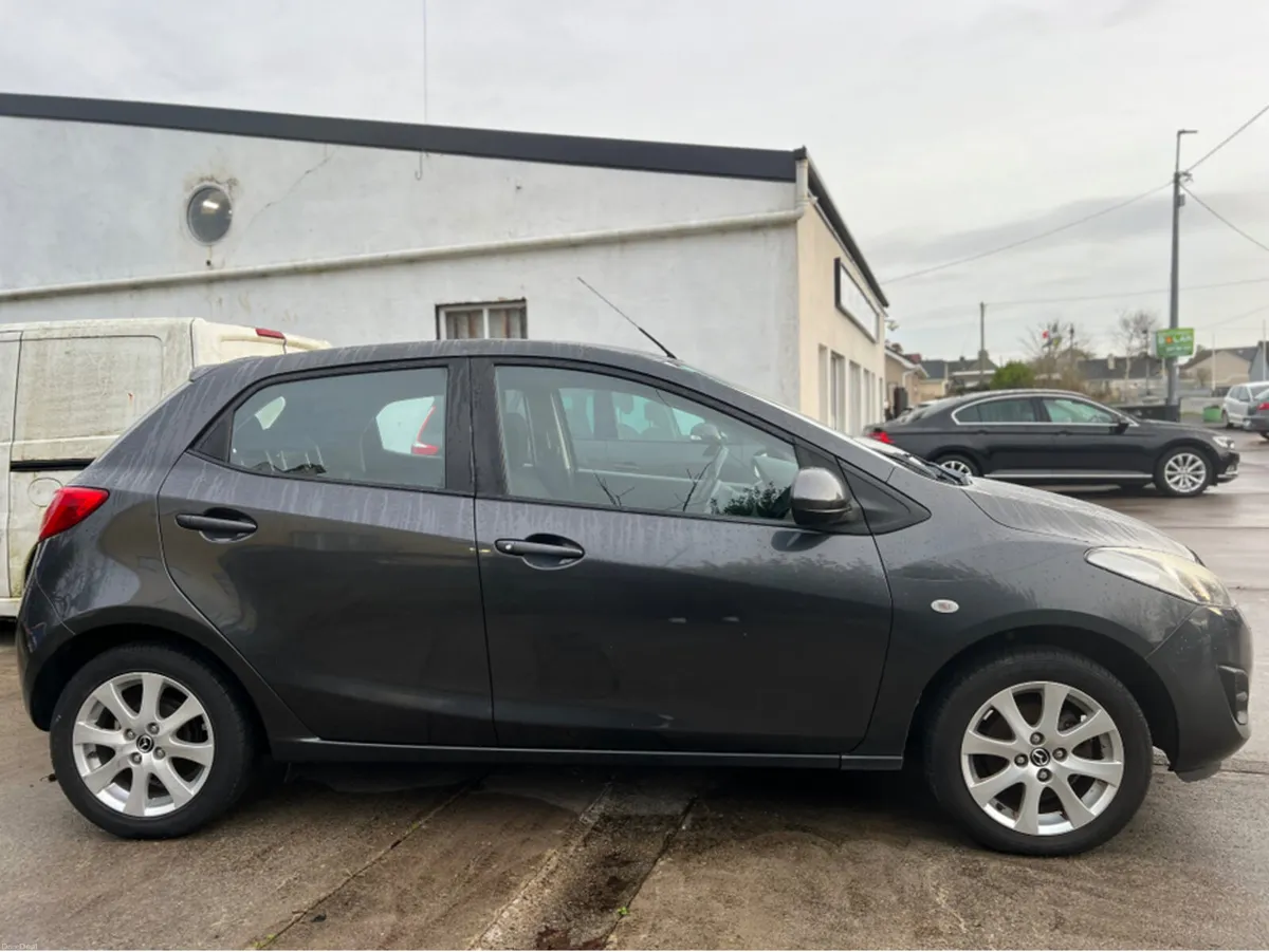 Mazda Mazda2 1.3 84PS SENSU 2011 5DR - Image 4