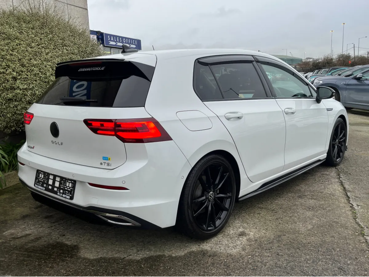 Volkswagen Golf E-TSI STYLE AUTOMATIC HYBRID 1.5 P - Image 4