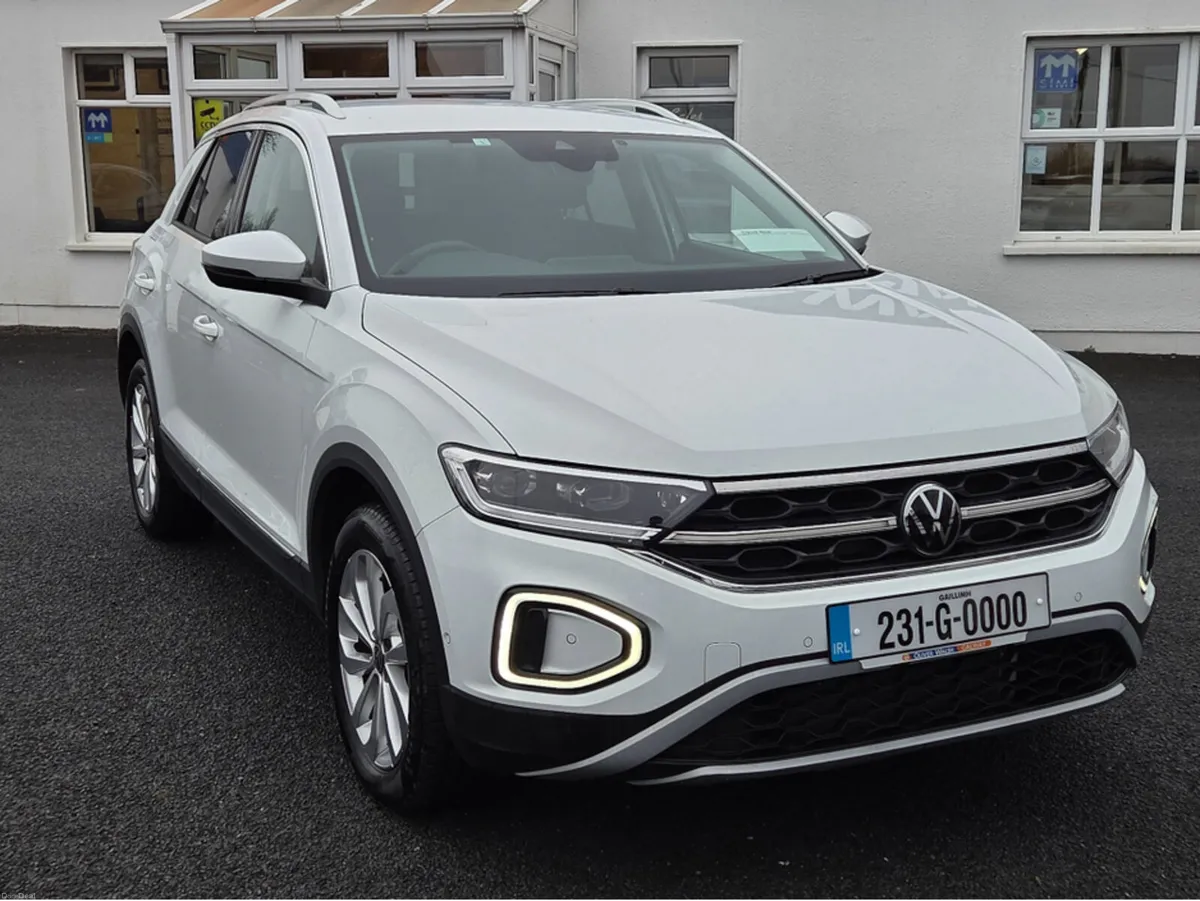 Volkswagen T-Roc 2.0 Diesel Automatic - Image 3