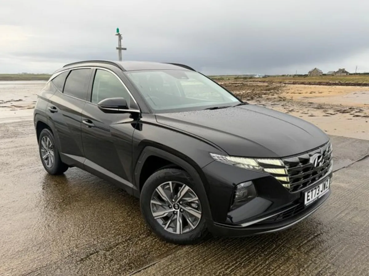 Hyundai Tucson T-GDI PREMIUM - Image 1