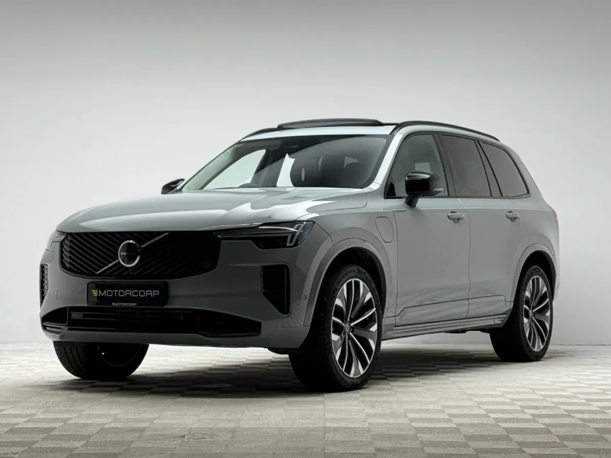 Volvo XC90 PLUS T8 PHEV AWD AUTO *7 SEATER* - Image 3