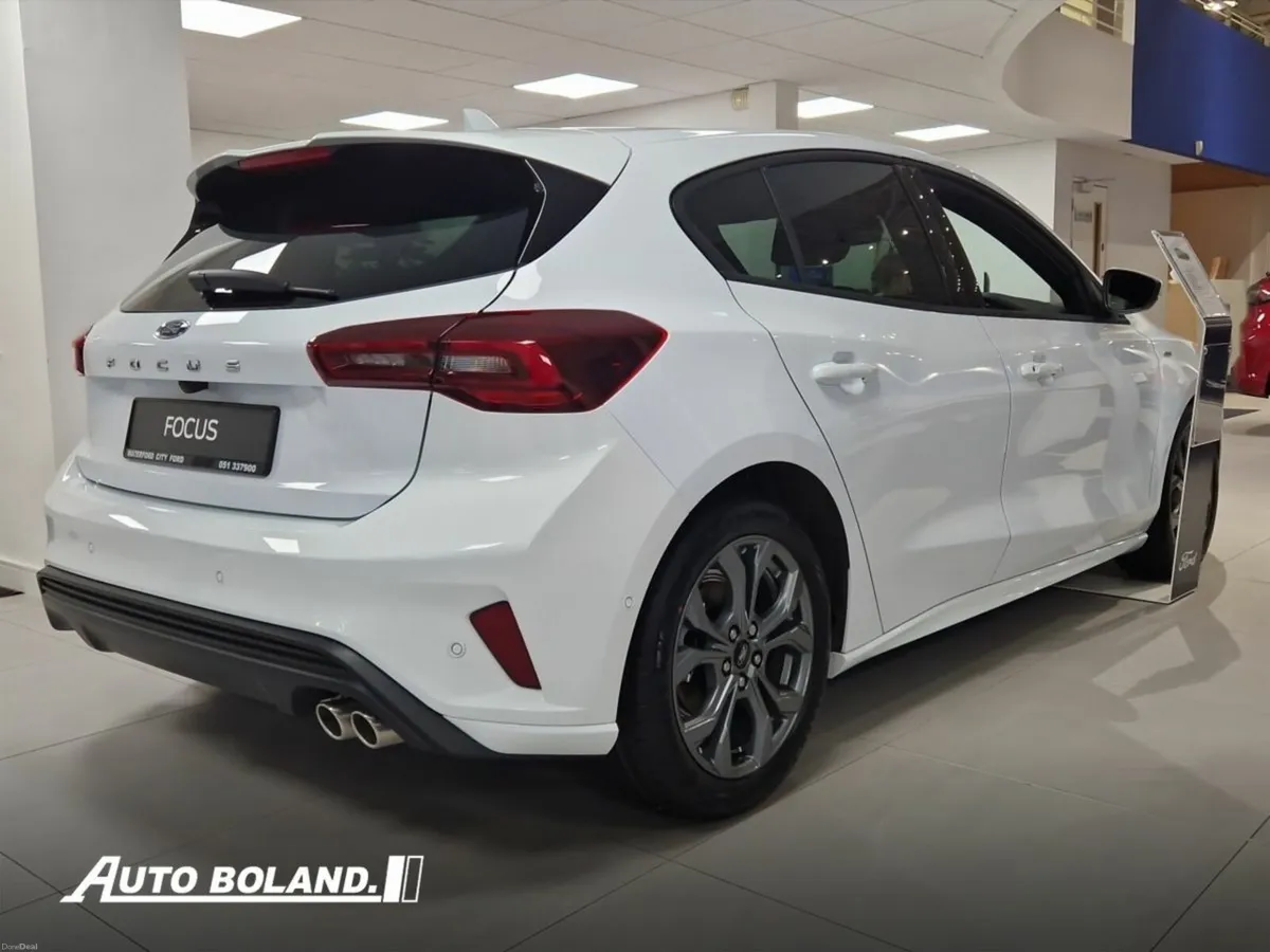 Ford Focus St-Line 1.5L EcoBlue 115PS Auto - Image 4