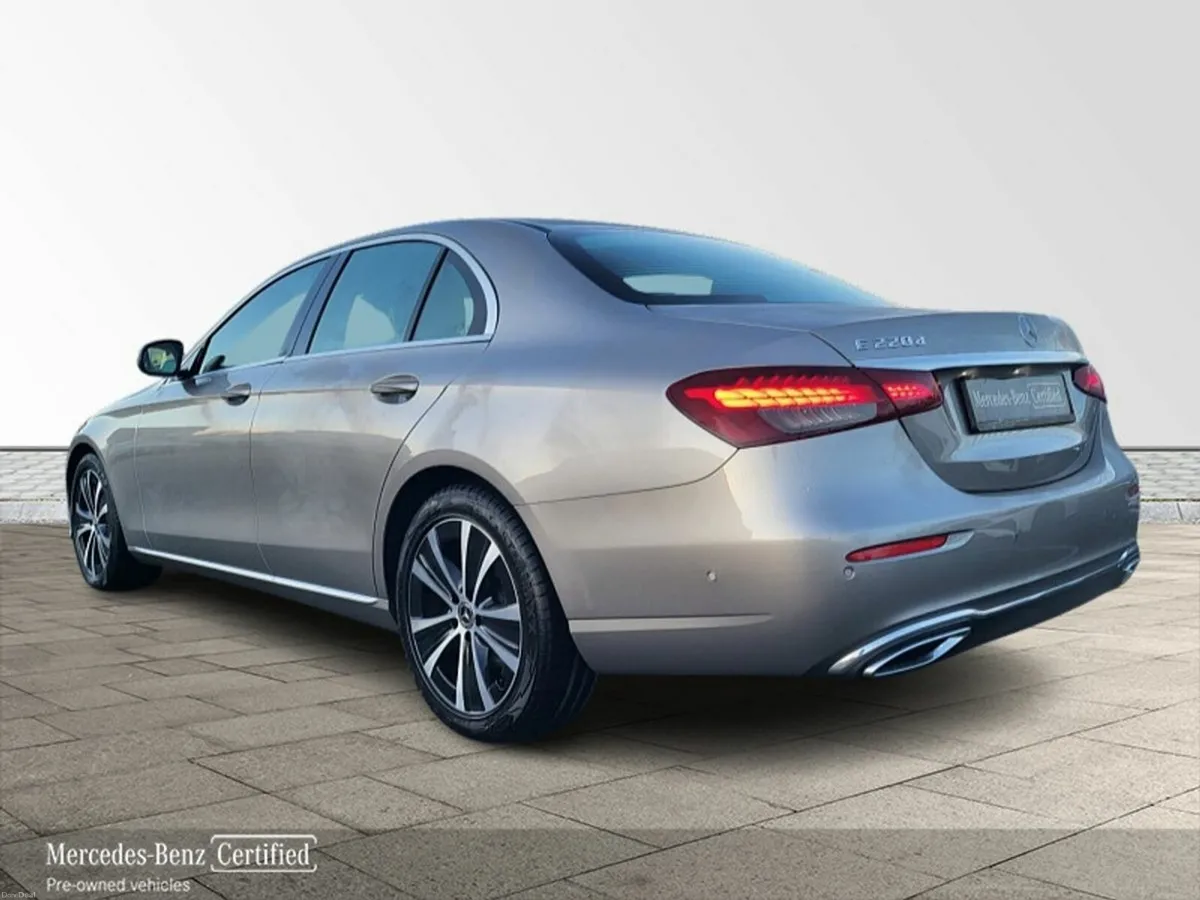 Mercedes-Benz E-Class E220d Exclusive Auto *(LOW M - Image 3