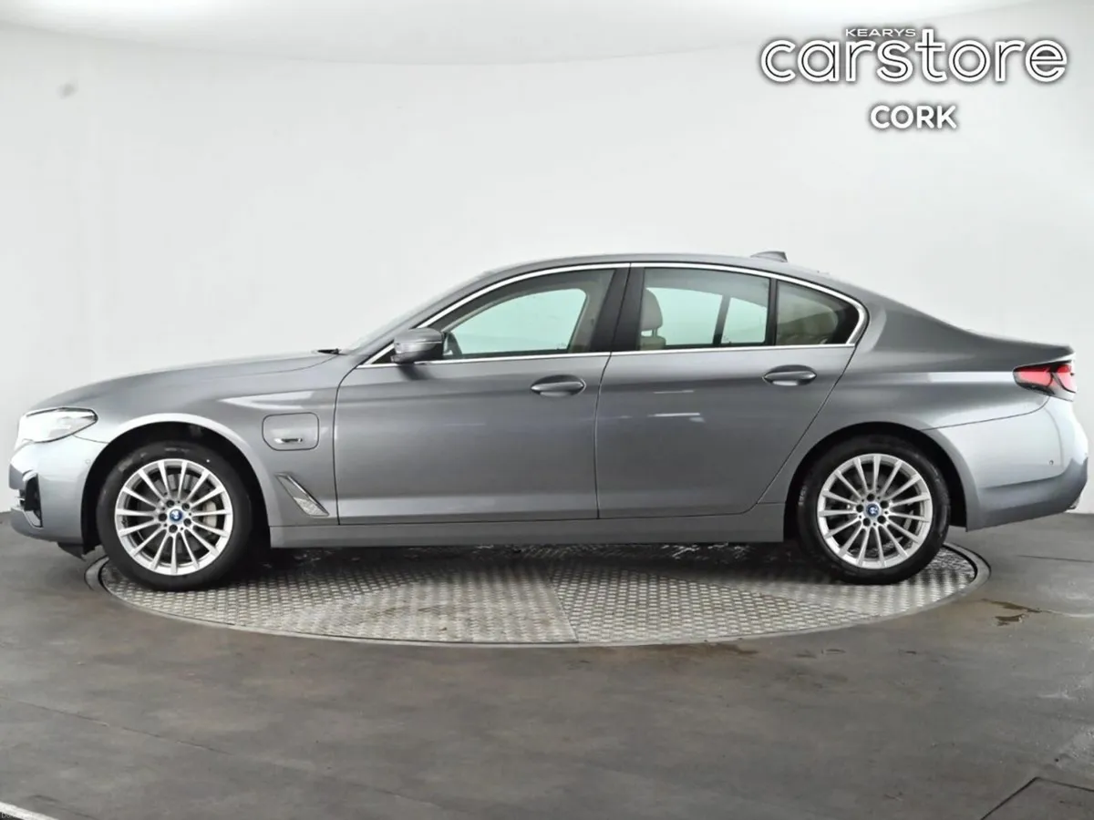 BMW 5-Series 530e SE - Image 6