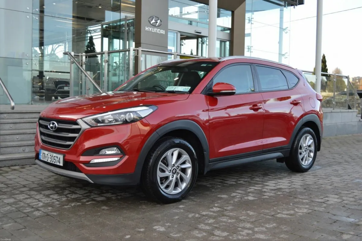Hyundai Tucson 1.7 D Executive 2WD , Leather - Image 1