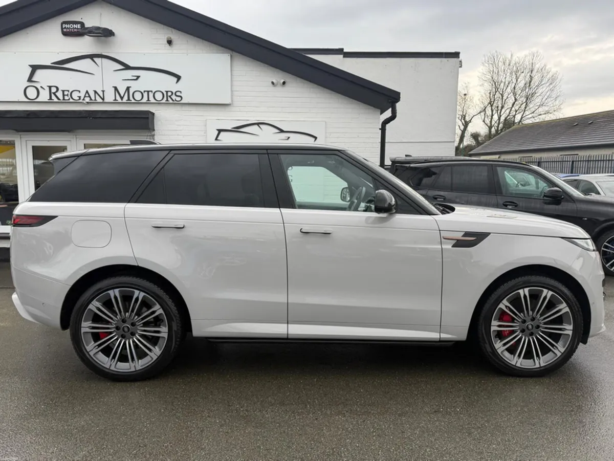 Land Rover Range Rover Sport P440E SE DYNAMIC***NO - Image 2