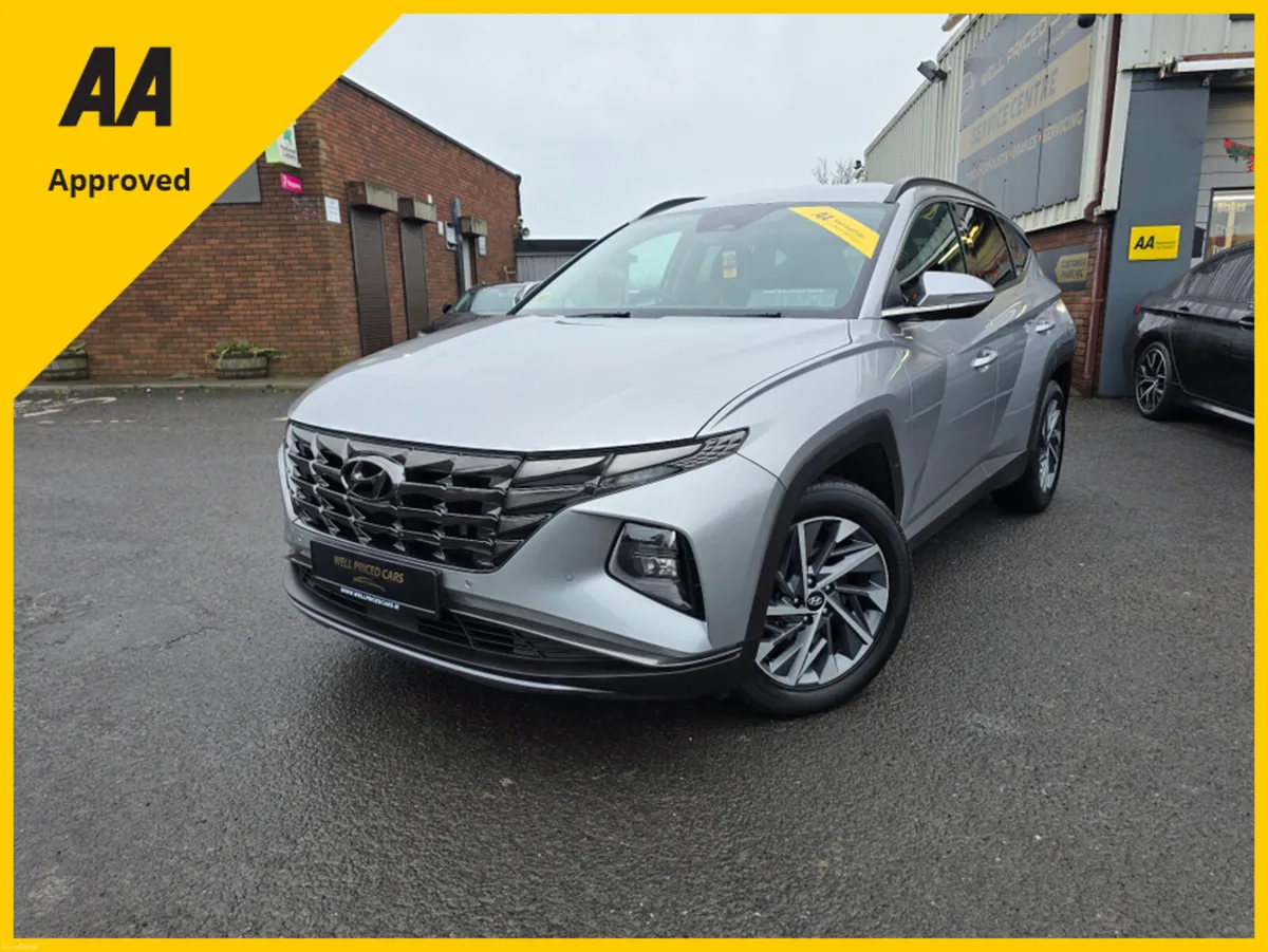 Hyundai Tucson IX35 EXECUTIVE PLUS DIESEL 5 5DR - Image 2