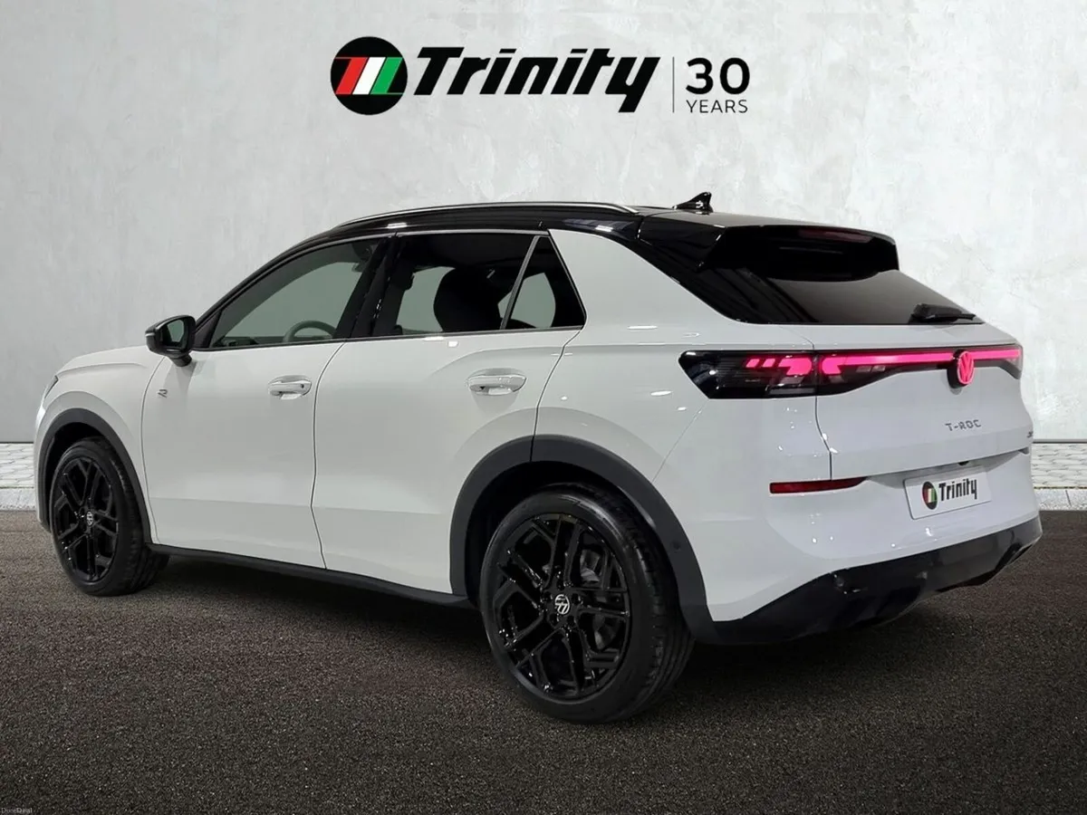 Volkswagen T-Roc **AVAILABLE TO ORDER ** NEW 2026 - Image 3
